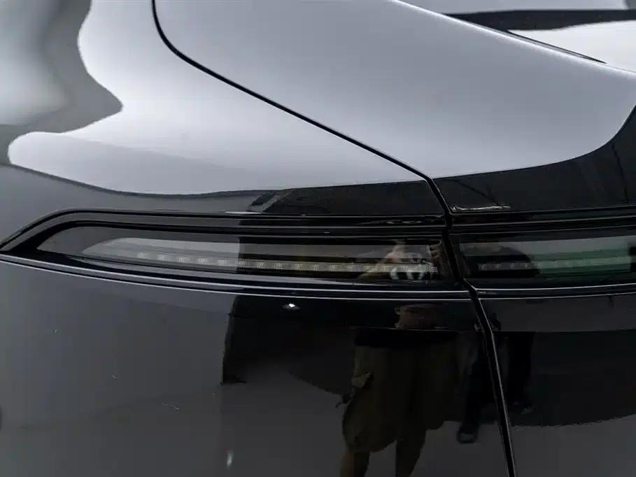 Avita 11 2023 HarmonyOS 90-degree Rear-Wheel Drive Version — миниатюра 12