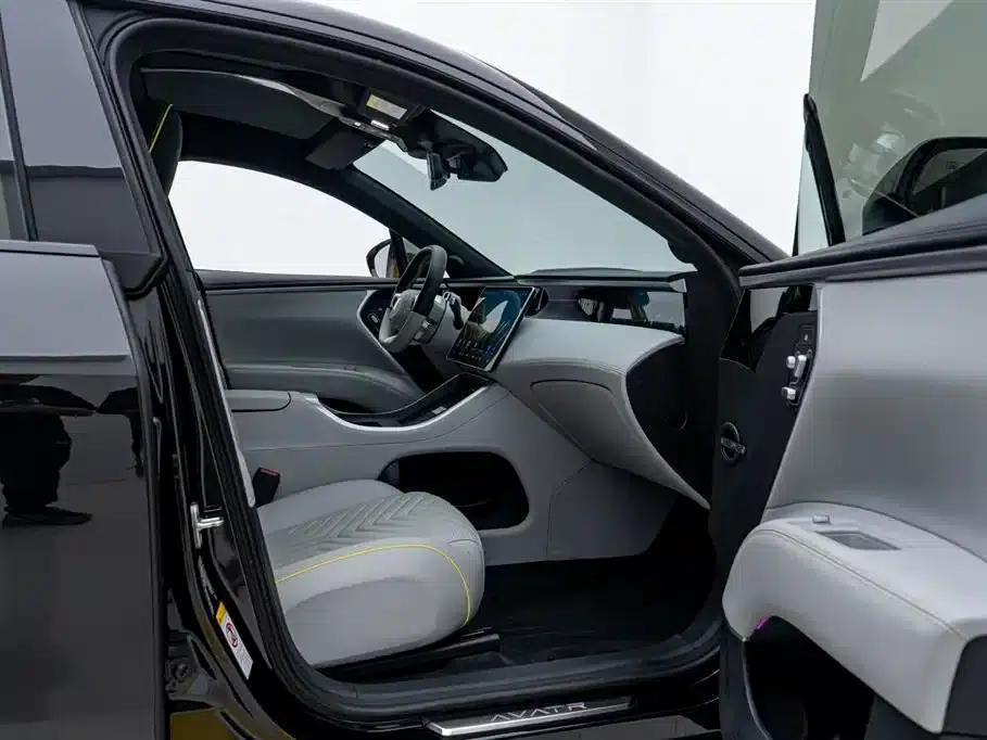 Avita 11 2023 HarmonyOS 90-degree Rear-Wheel Drive Version — миниатюра 15