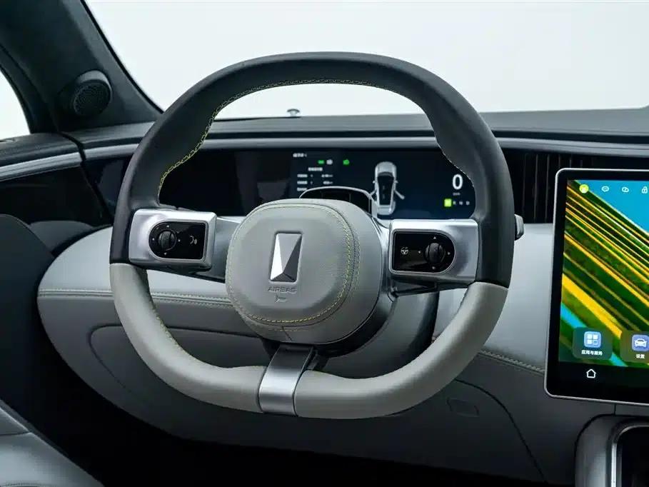 Avita 11 2023 HarmonyOS 90-degree Rear-Wheel Drive Version — миниатюра 19
