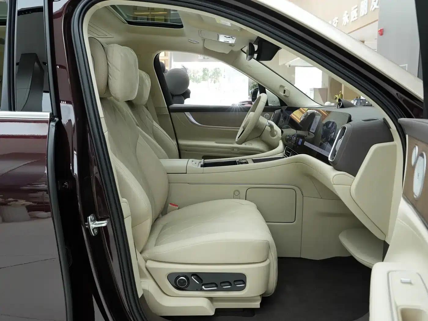 Wenjie M9 2025 Ultra Extended Range Edition 52kWh 6-Seat Version (192-line LiDAR) — миниатюра 11