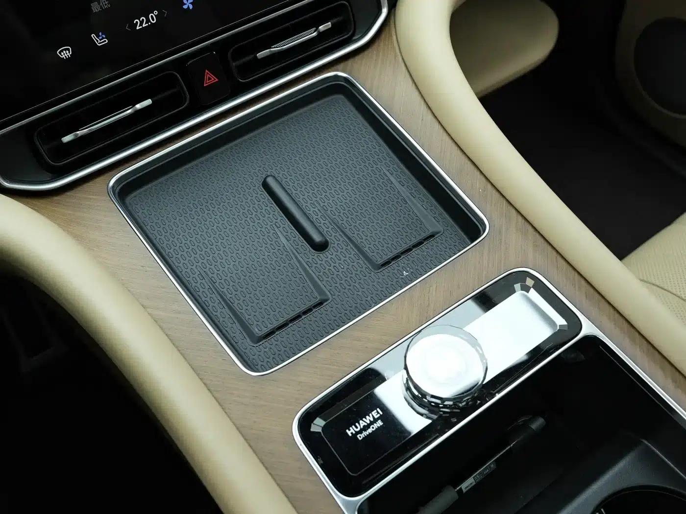 Wenjie M9 2024 Range Extended Ultra Edition 52kWh 5-Seater — миниатюра 10