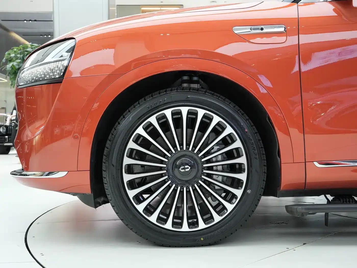 Wenjie M9 2024 Range Extended Ultra Edition 42kWh 6-Seater — миниатюра 22