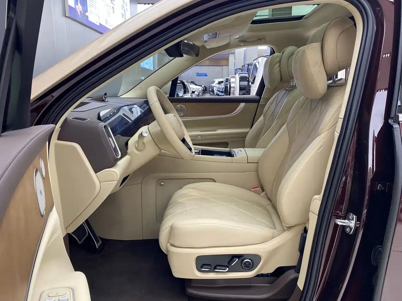 Wenjie M9 2025 Ultra Extended Range Edition (52kWh, 6-seater, 192-line LiDAR) — миниатюра 12