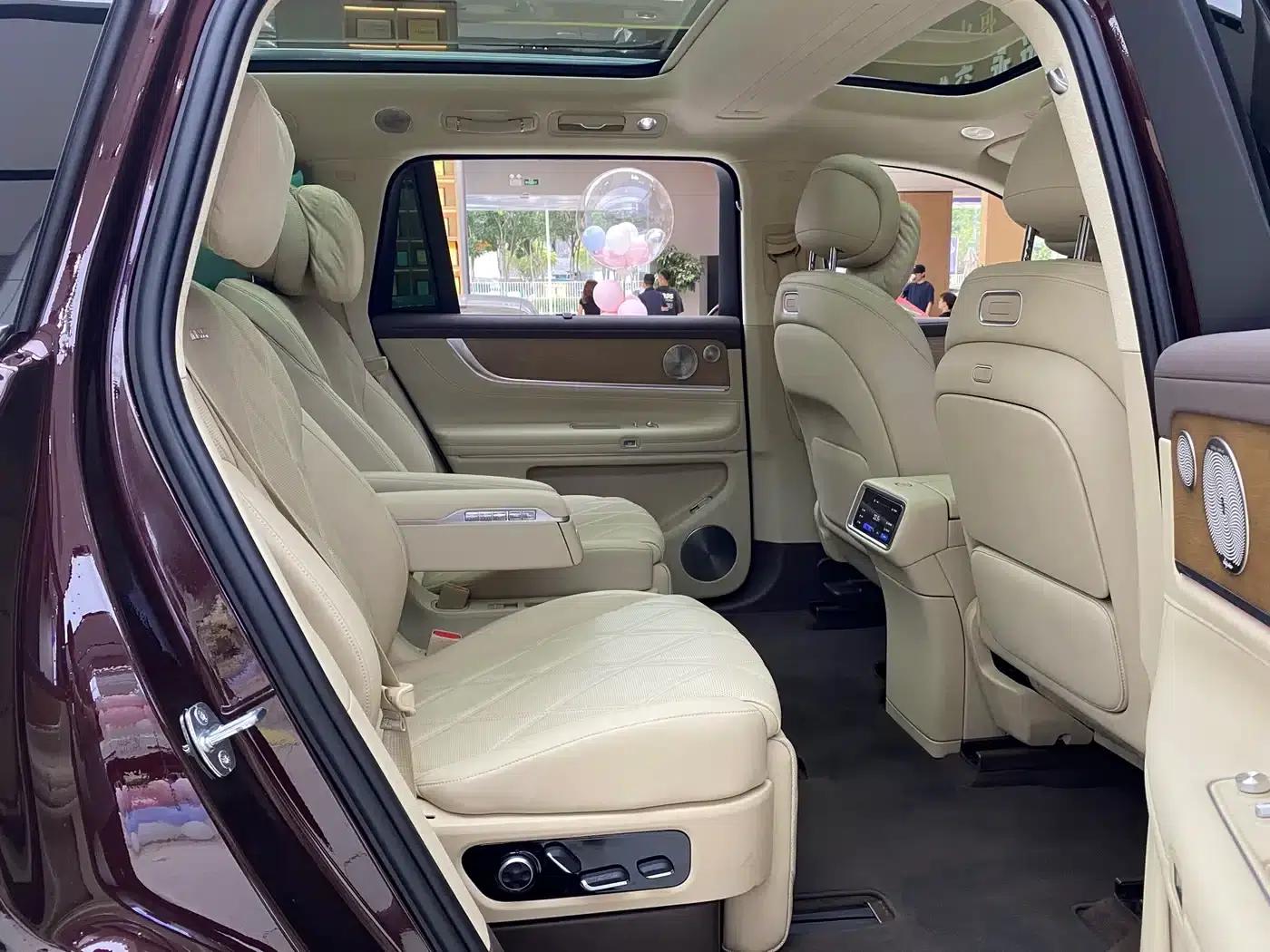 Wenjie M9 2025 Ultra Extended Range Edition (52kWh, 6-seater, 192-line LiDAR) — миниатюра 14