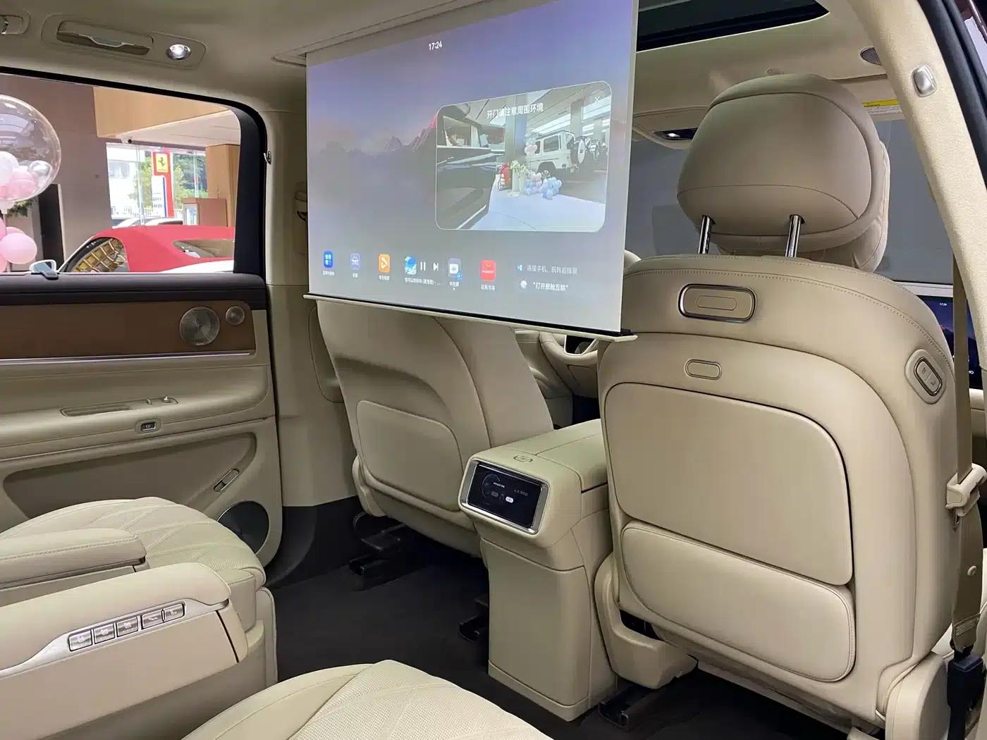 Wenjie M9 2025 Ultra Extended Range Edition (52kWh, 6-seater, 192-line LiDAR) — миниатюра 16