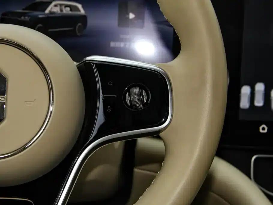 Wenjie M9 2024 Range Extended Ultra Edition 42kWh 6-Seater — миниатюра 24