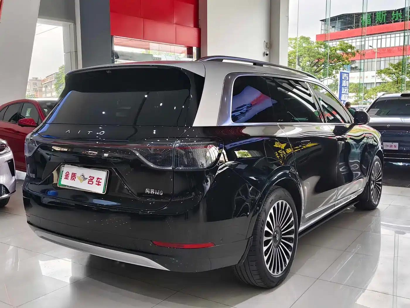 Wenjie M9 2024 Range Extended Max Edition 42kWh 6-Seater — миниатюра 17