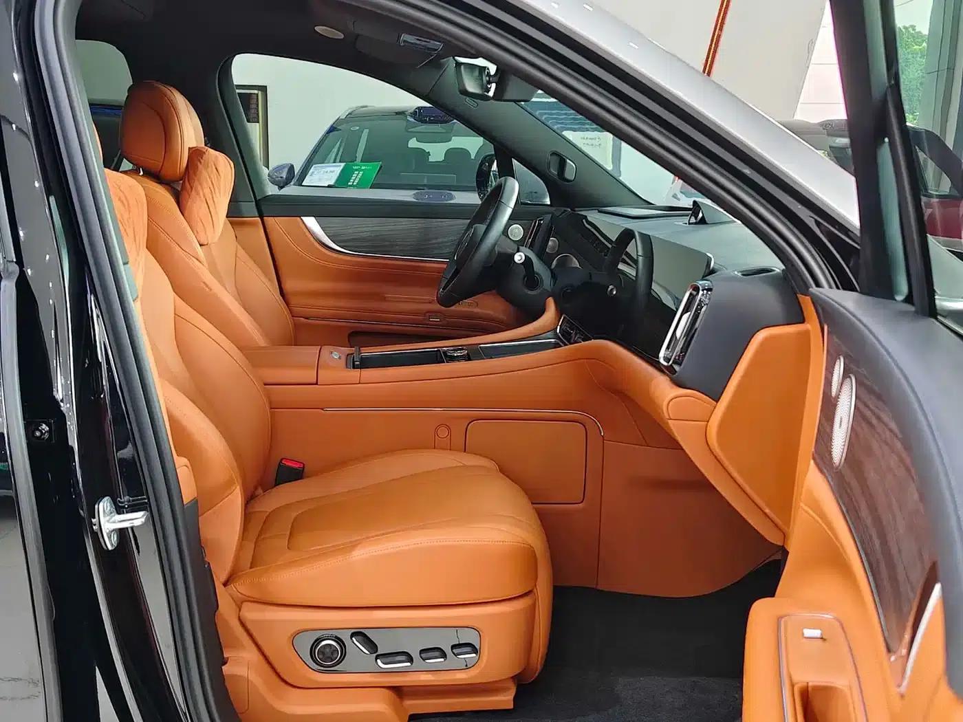 Wenjie M9 2024 Range Extended Max Edition 42kWh 6-Seater — миниатюра 7