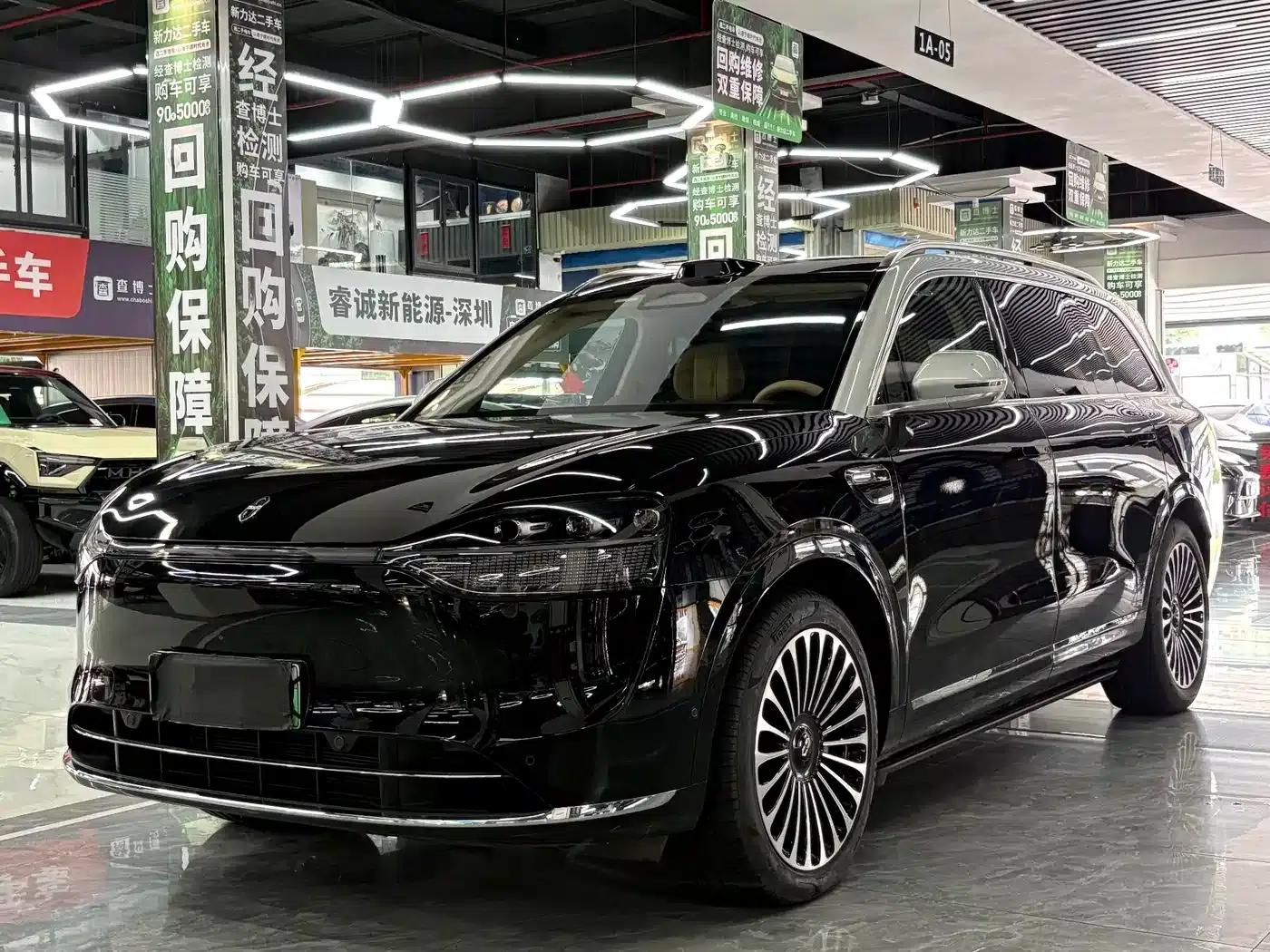 Wenjie M9 2025 Ultra Extended Range Edition 52kWh 6-Seat Version (192-line LiDAR) — миниатюра 1