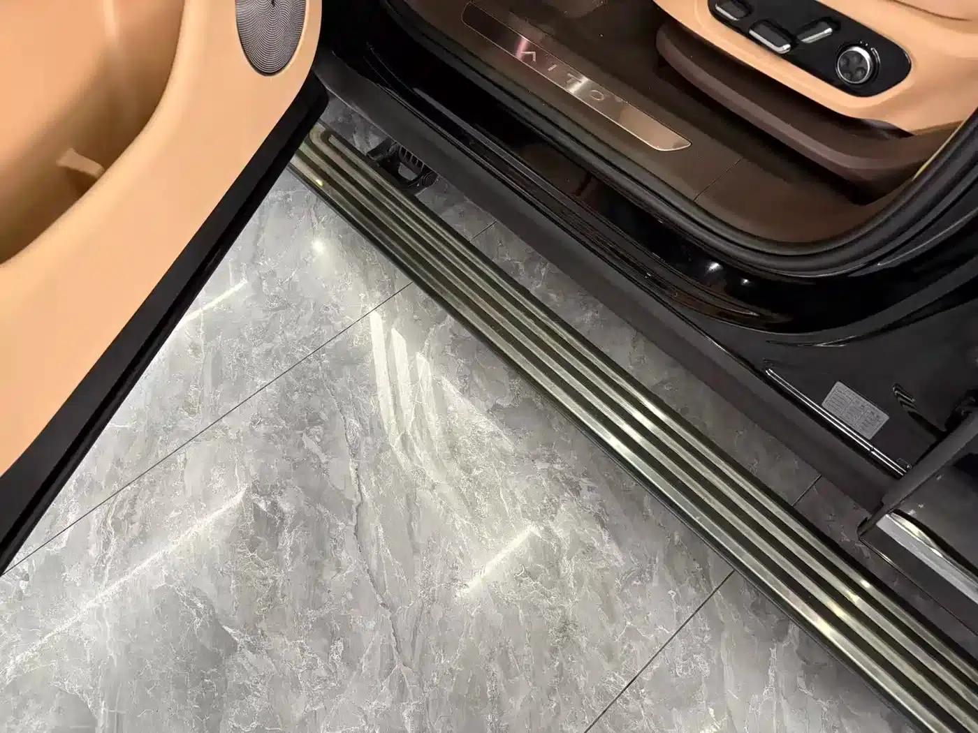 Wenjie M9 2025 Ultra Extended Range Edition 52kWh 6-Seat Version (192-line LiDAR) — миниатюра 18