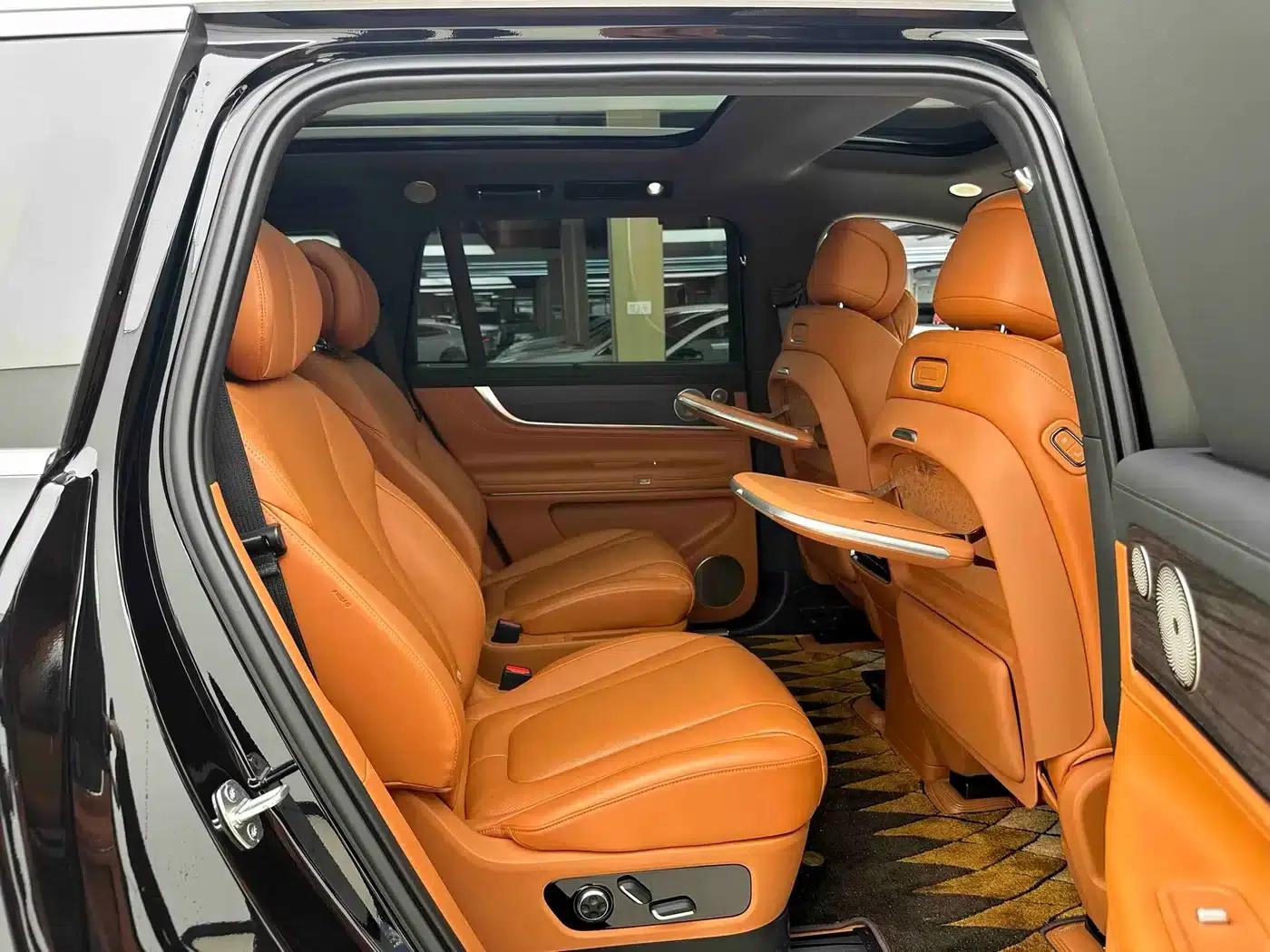 Wenjie M9 2024 Range Extended Max Edition 42kWh 6-Seater — миниатюра 15