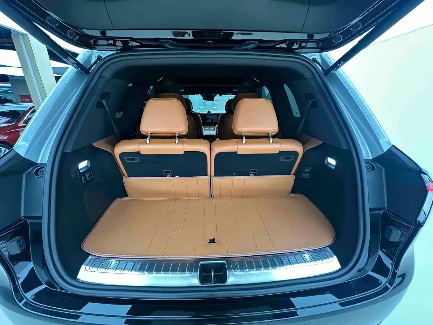 Wenjie M9 2024 Range Extended Max Edition 42kWh 6-Seater — миниатюра 18