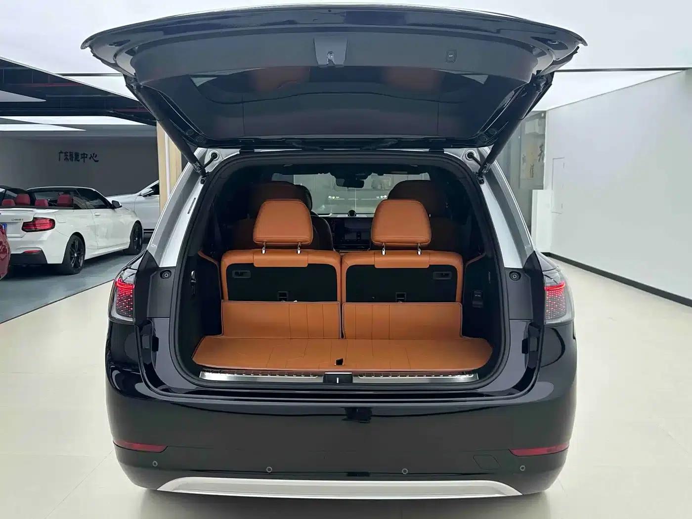 Wenjie M9 2024 Range Extended Max Edition 42kWh 6-Seater — миниатюра 19
