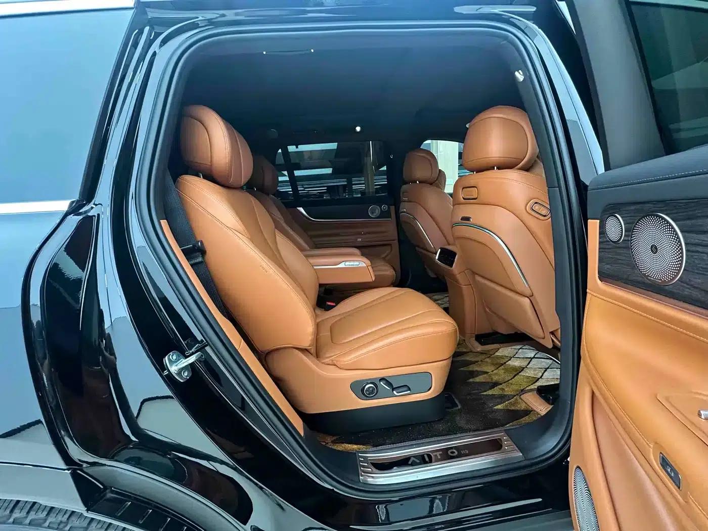 Wenjie M9 2024 Range Extended Max Edition 42kWh 6-Seater — миниатюра 21
