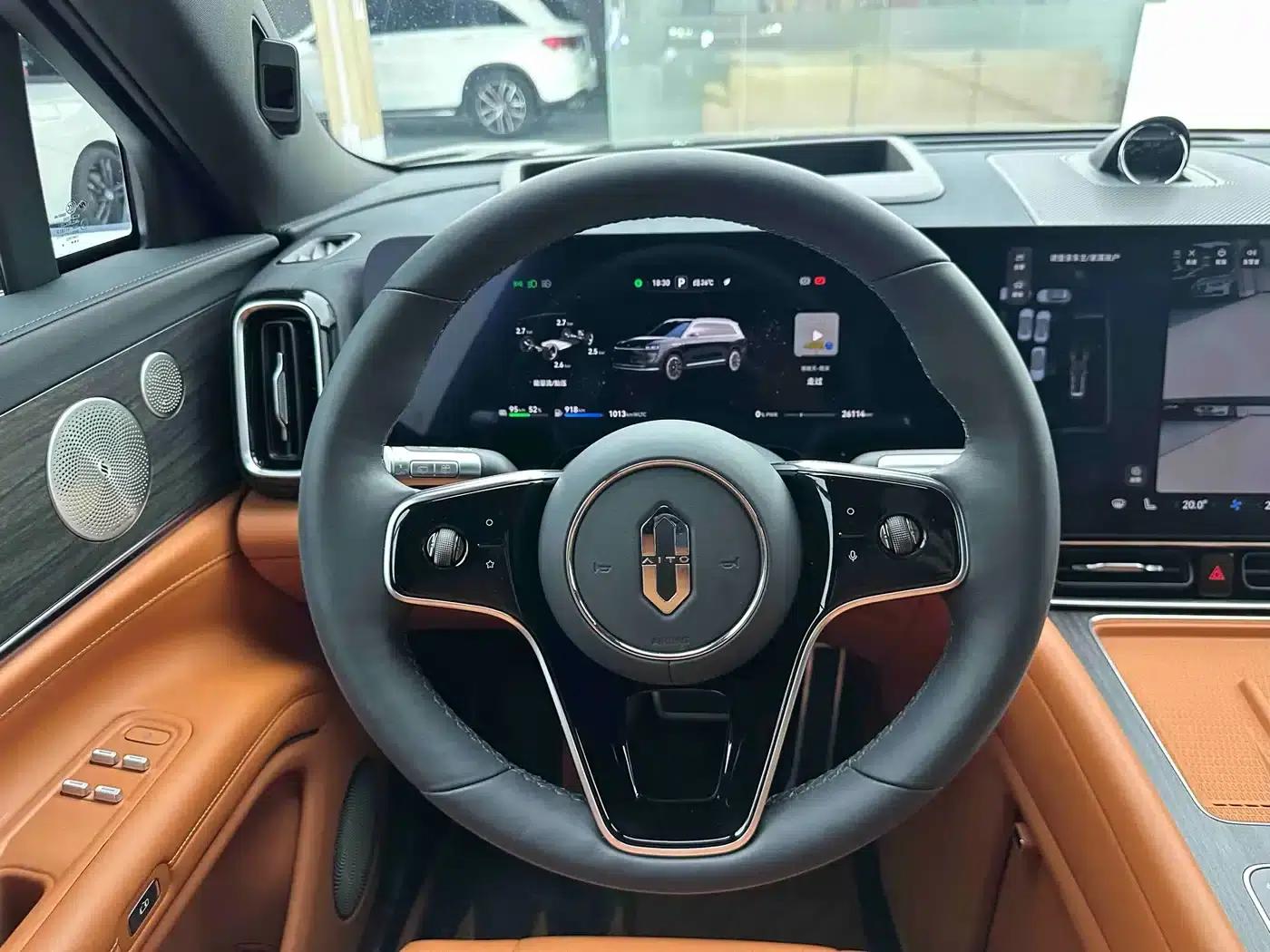 Wenjie M9 2024 Range Extended Max Edition 42kWh 6-Seater — миниатюра 23