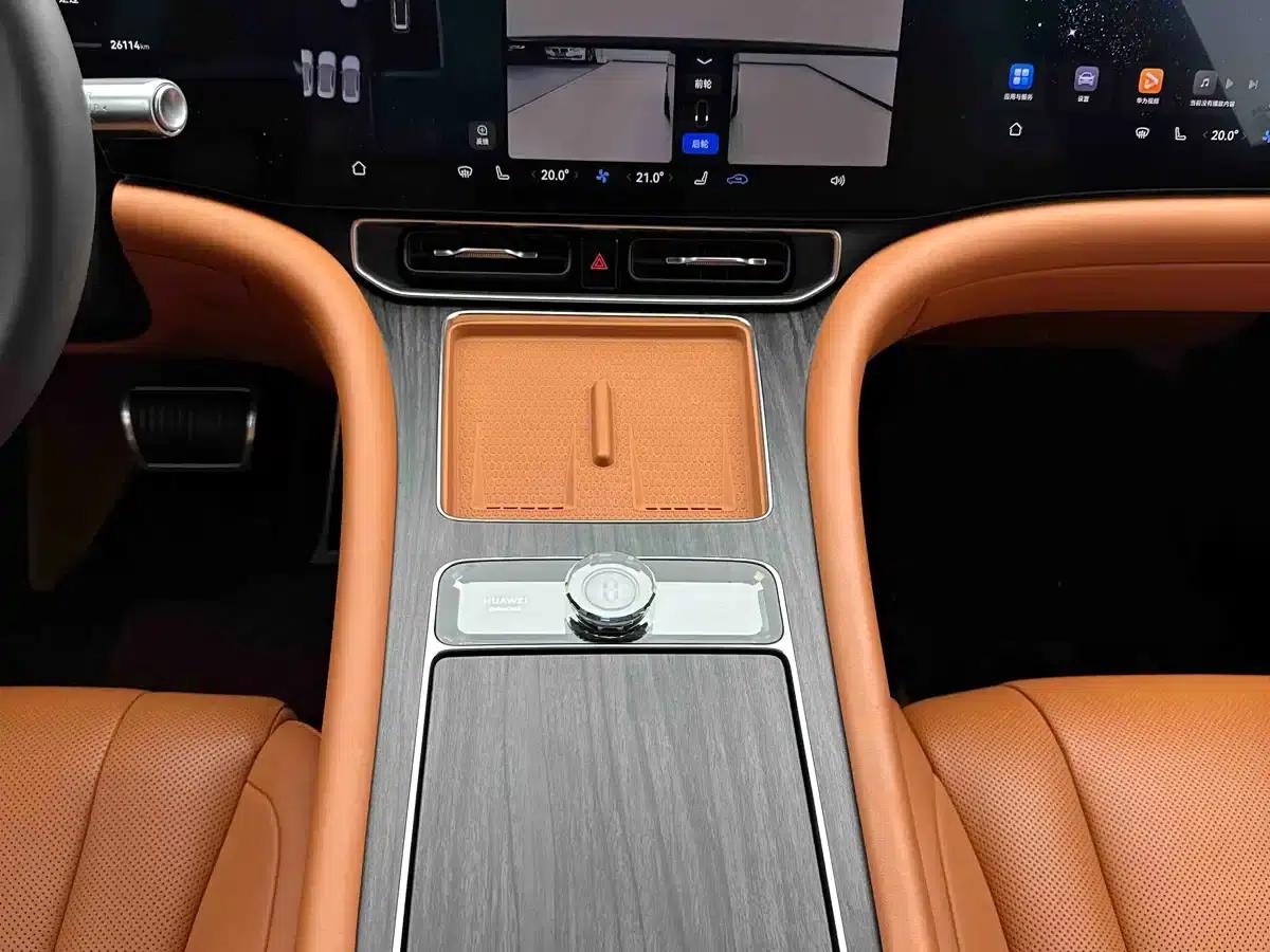 Wenjie M9 2024 Range Extended Max Edition 42kWh 6-Seater — миниатюра 10