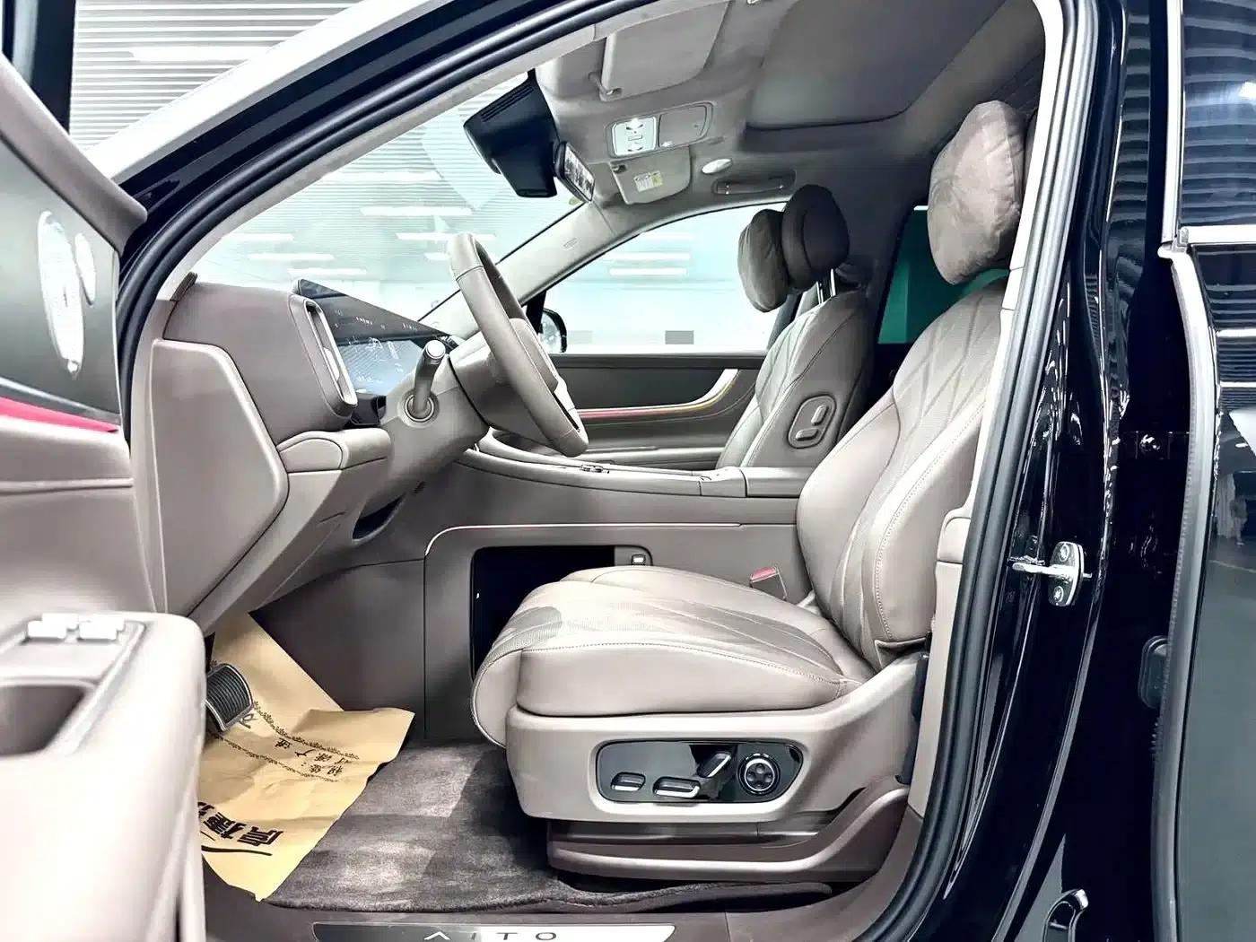 Wenjie M9 2025 Ultra Extended Range Edition 52kWh 4-Seat Version (192-line LiDAR) — миниатюра 4