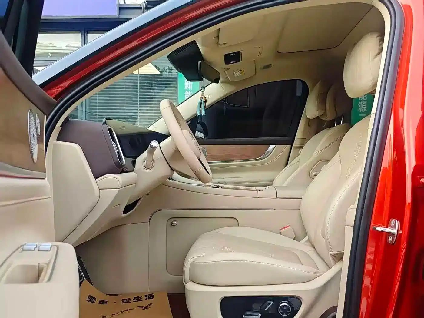 Wenjie M9 2024 Range Extended Ultra Edition 42kWh 6-Seater — миниатюра 18