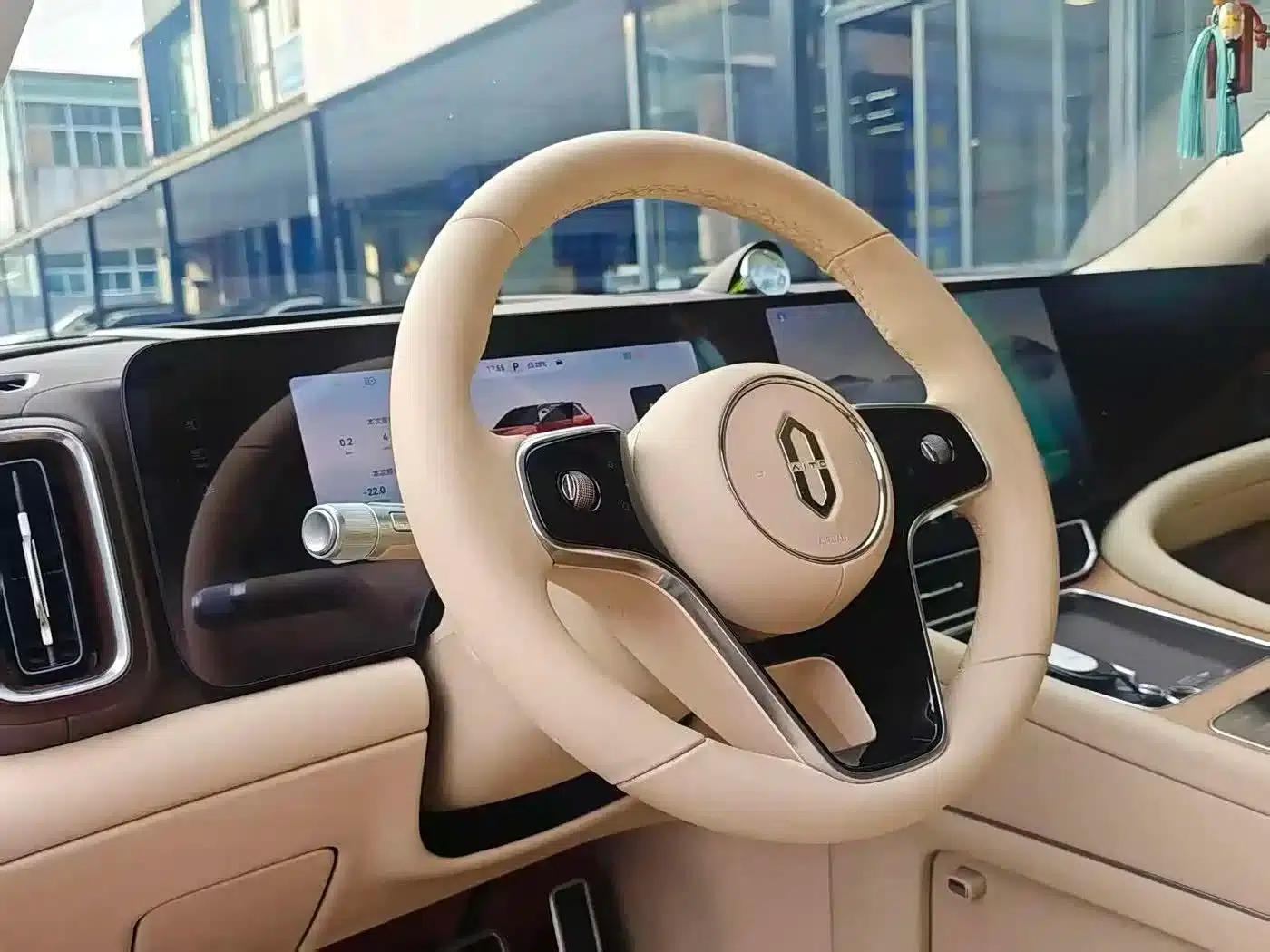 Wenjie M9 2024 Range Extended Ultra Edition 42kWh 6-Seater — миниатюра 10