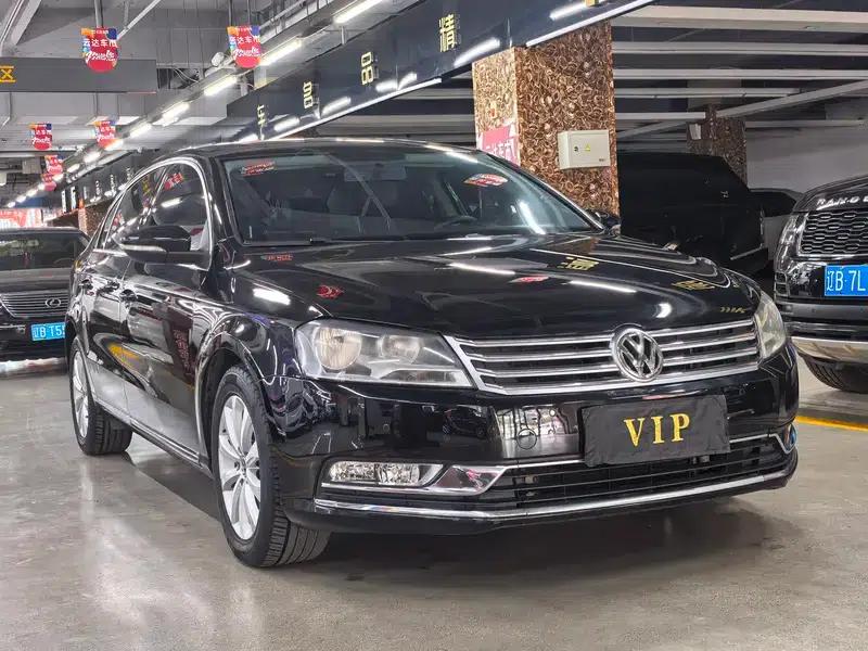 2015 Volkswagen Passat 1.8TSI Leading Edition — миниатюра 3