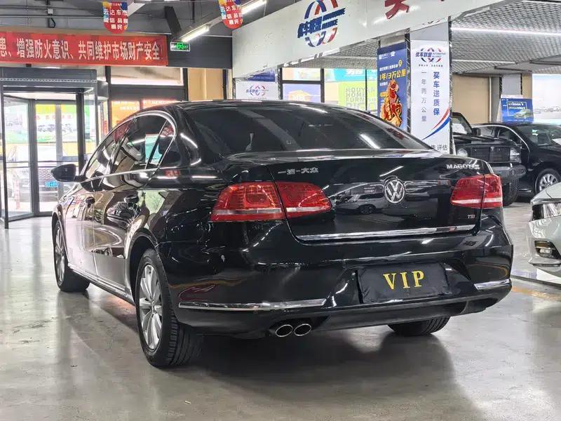 2015 Volkswagen Passat 1.8TSI Leading Edition — миниатюра 4