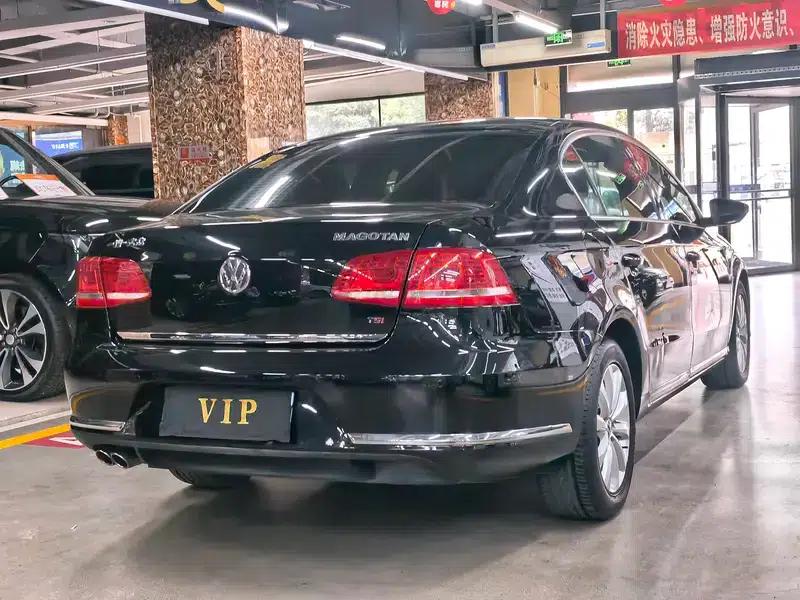 2015 Volkswagen Passat 1.8TSI Leading Edition — миниатюра 6
