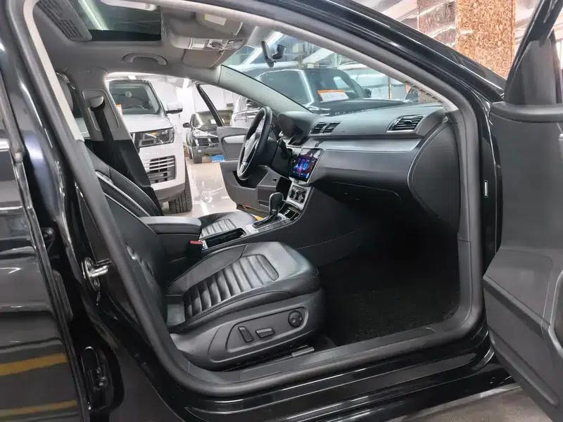 2015 Volkswagen Passat 1.8TSI Leading Edition — миниатюра 7