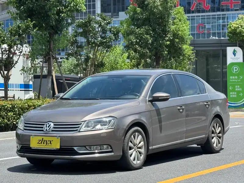 2012 Volkswagen Passat 1.8TSI Luxury — миниатюра 1