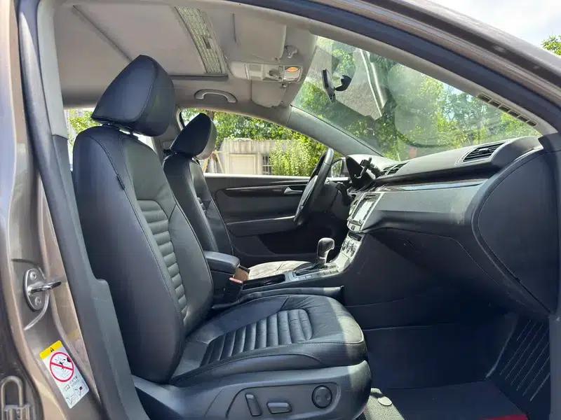 2012 Volkswagen Passat 1.8TSI Luxury — миниатюра 12