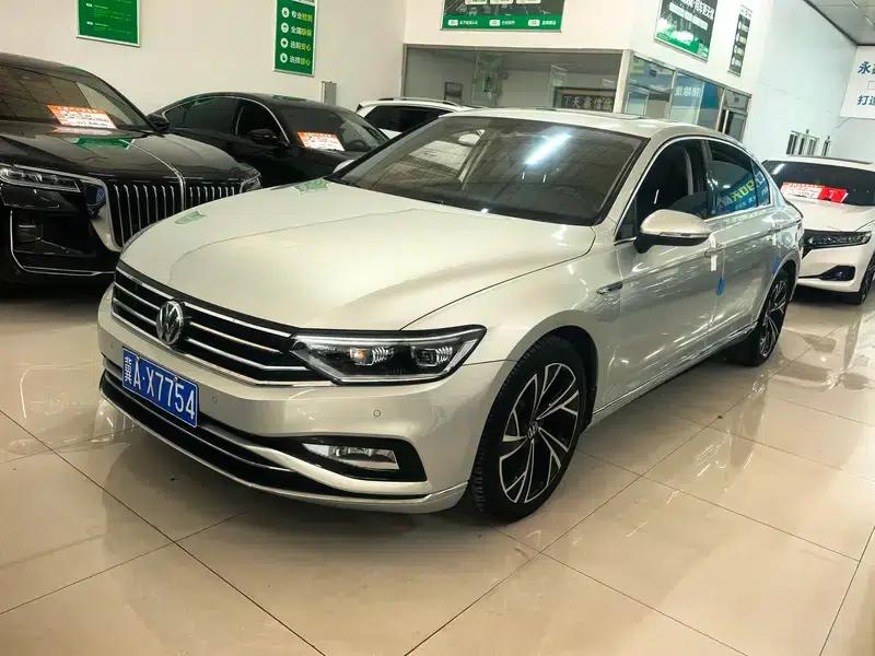 Volkswagen Passat 2021 330TSI DSG 30th Anniversary Edition — миниатюра 1