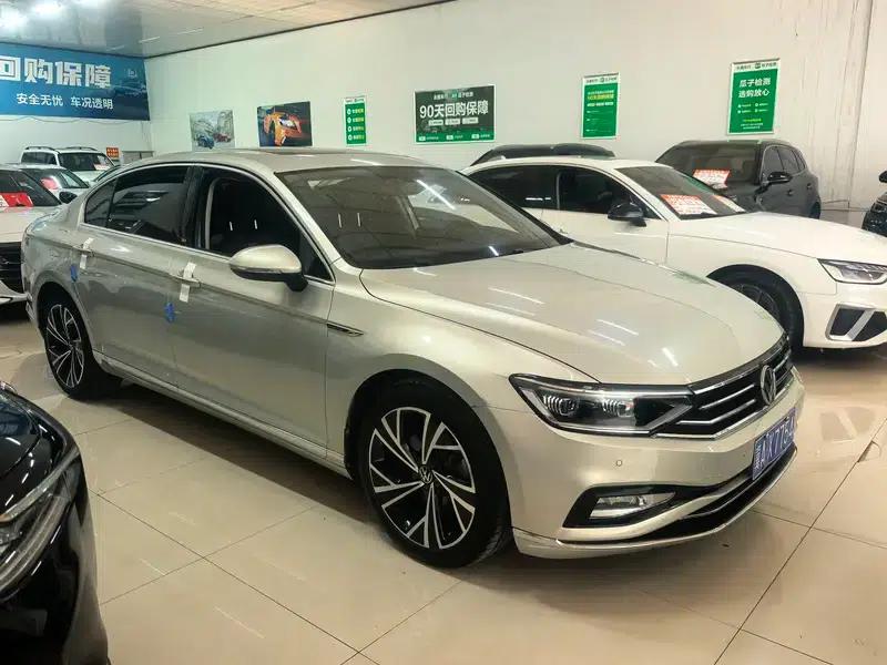 Volkswagen Passat 2021 330TSI DSG 30th Anniversary Edition — миниатюра 3