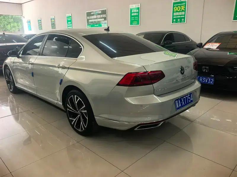 Volkswagen Passat 2021 330TSI DSG 30th Anniversary Edition — миниатюра 4