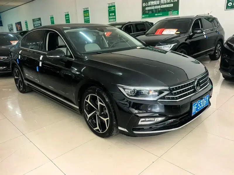 Volkswagen Magotan 2023 2 Millionth Unit Commemorative Edition 330TSI DSG Luxury — миниатюра 3
