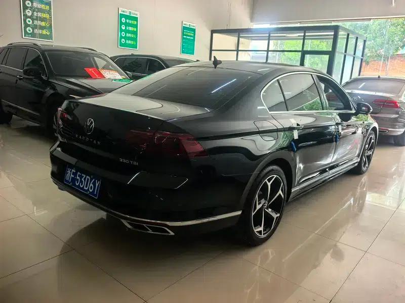 Volkswagen Magotan 2023 2 Millionth Unit Commemorative Edition 330TSI DSG Luxury — миниатюра 5