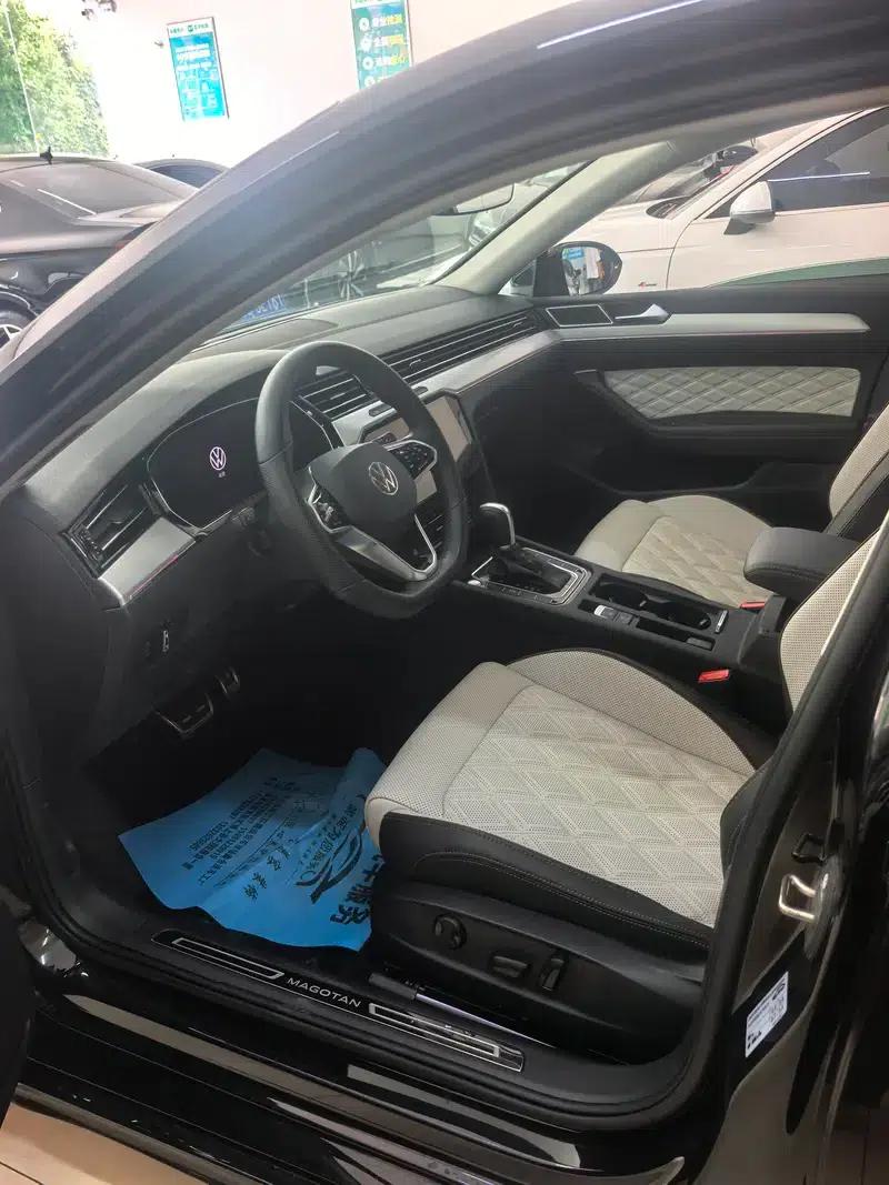 Volkswagen Magotan 2023 2 Millionth Unit Commemorative Edition 330TSI DSG Luxury — миниатюра 6