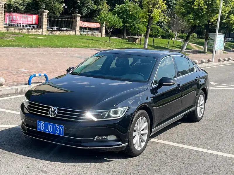 2017 Volkswagen Magotan 330TSI DSG Leading Edition — миниатюра 1