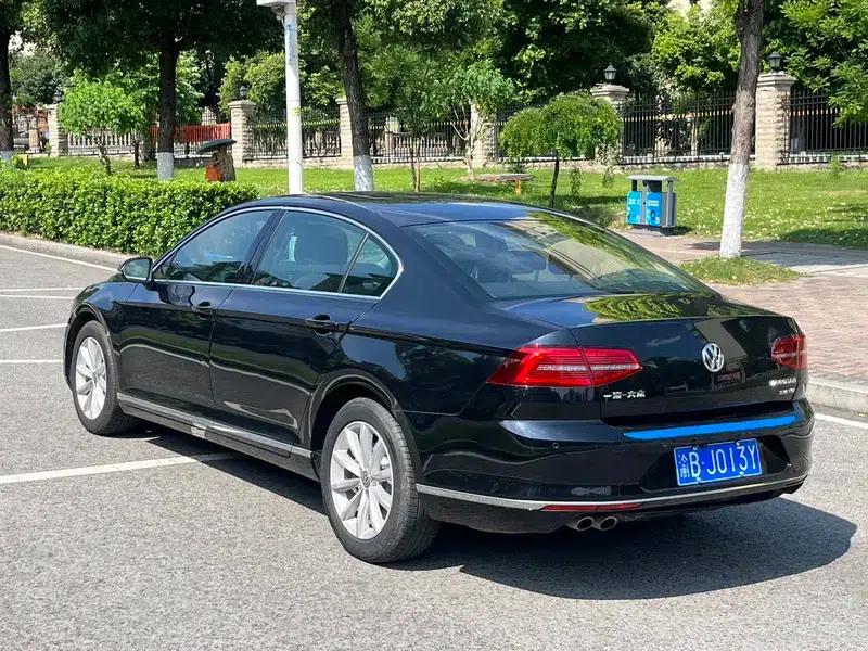 2017 Volkswagen Magotan 330TSI DSG Leading Edition — миниатюра 4