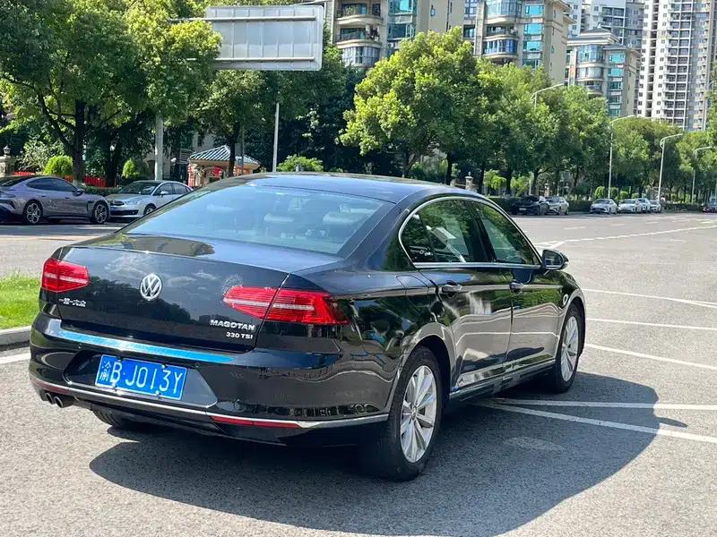2017 Volkswagen Magotan 330TSI DSG Leading Edition — миниатюра 6