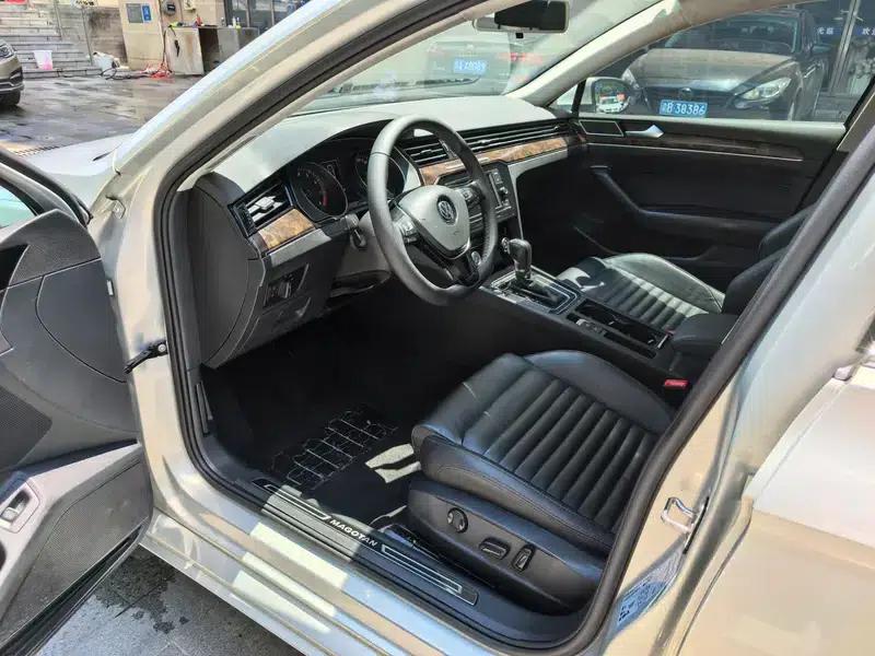 2019 Volkswagen Magotan 330TSI DSG Leading Edition (China VI Emission Standard) — миниатюра 17