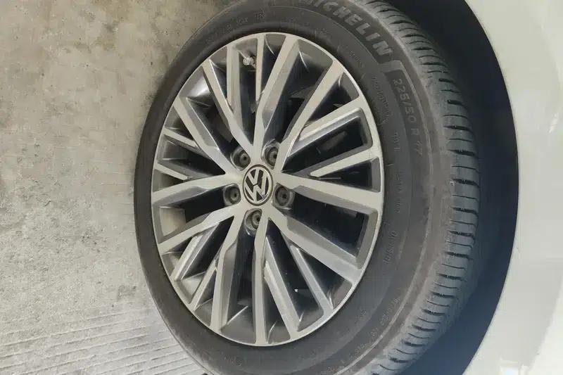 2013 Volkswagen Passat 1.8TSI Luxury — миниатюра 10