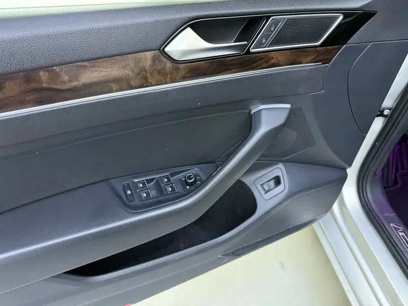 2017 Volkswagen Magotan 330TSI DSG Leading Edition — миниатюра 18