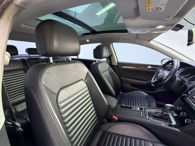 2017 Volkswagen Magotan 330TSI DSG Leading Edition — миниатюра 20