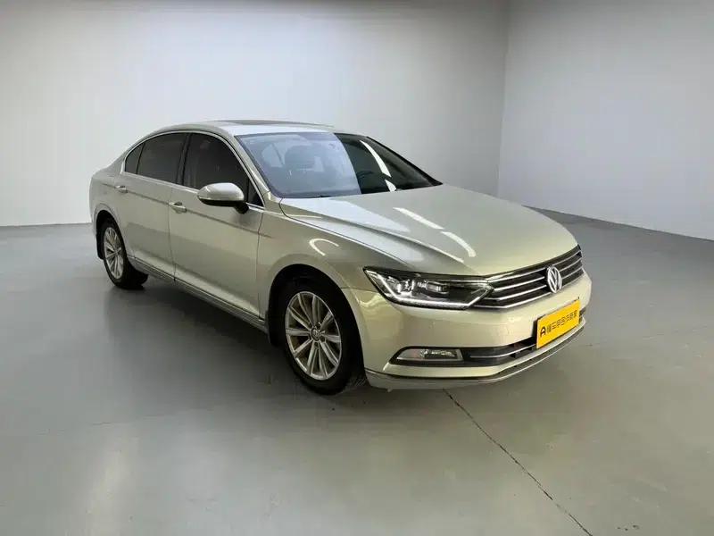 2017 Volkswagen Magotan 330TSI DSG Leading Edition — миниатюра 3