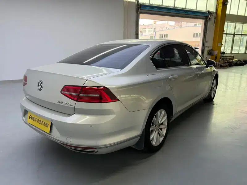 2017 Volkswagen Magotan 330TSI DSG Leading Edition — миниатюра 8