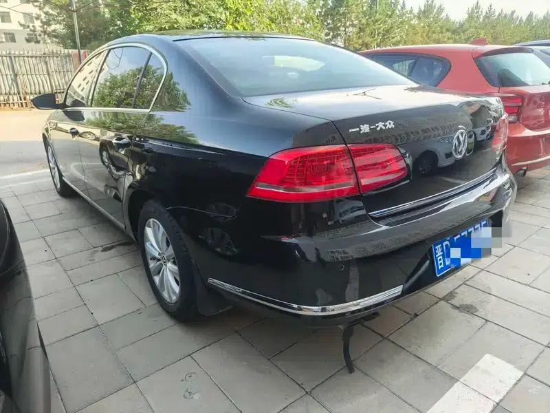 2012 Volkswagen Passat Facelift 1.8TSI Comfort Model — миниатюра 4