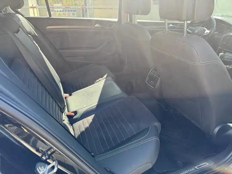 Volkswagen Passat 2021 330TSI DSG 30th Anniversary Edition — миниатюра 9