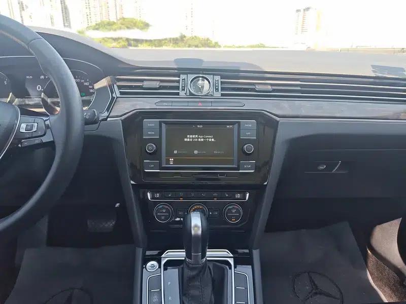2018 Volkswagen Magotan 330TSI DSG Luxury — миниатюра 12