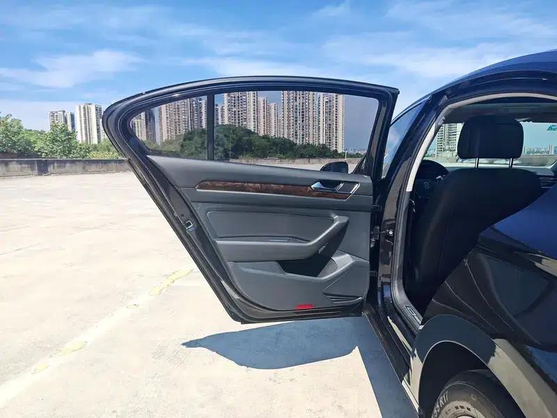 2018 Volkswagen Magotan 330TSI DSG Luxury — миниатюра 25