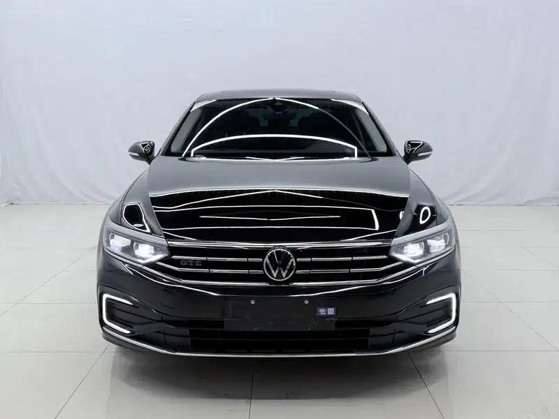 2022 Volkswagen Magotan PHEV Luxury Edition — миниатюра 2