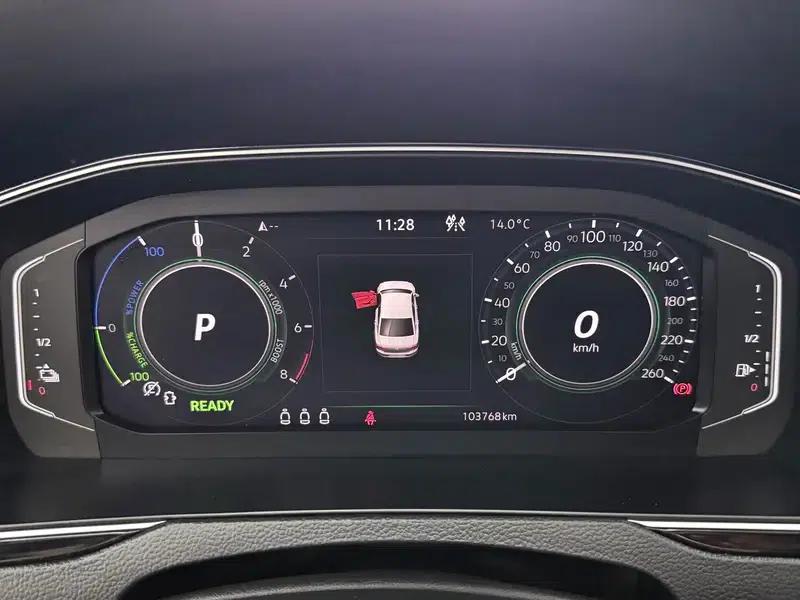 2022 Volkswagen Magotan PHEV Luxury Edition — миниатюра 14